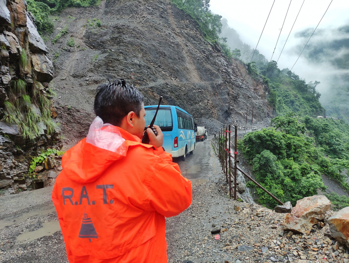 नारायणगढ मुग्लिन सडकमा वकिटकीसहित खटिन रास्वपालाई अनुमति छैन  : चितवन प्रशासन
