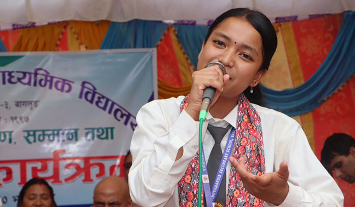 गायनमा सिम्रनको चर्चा