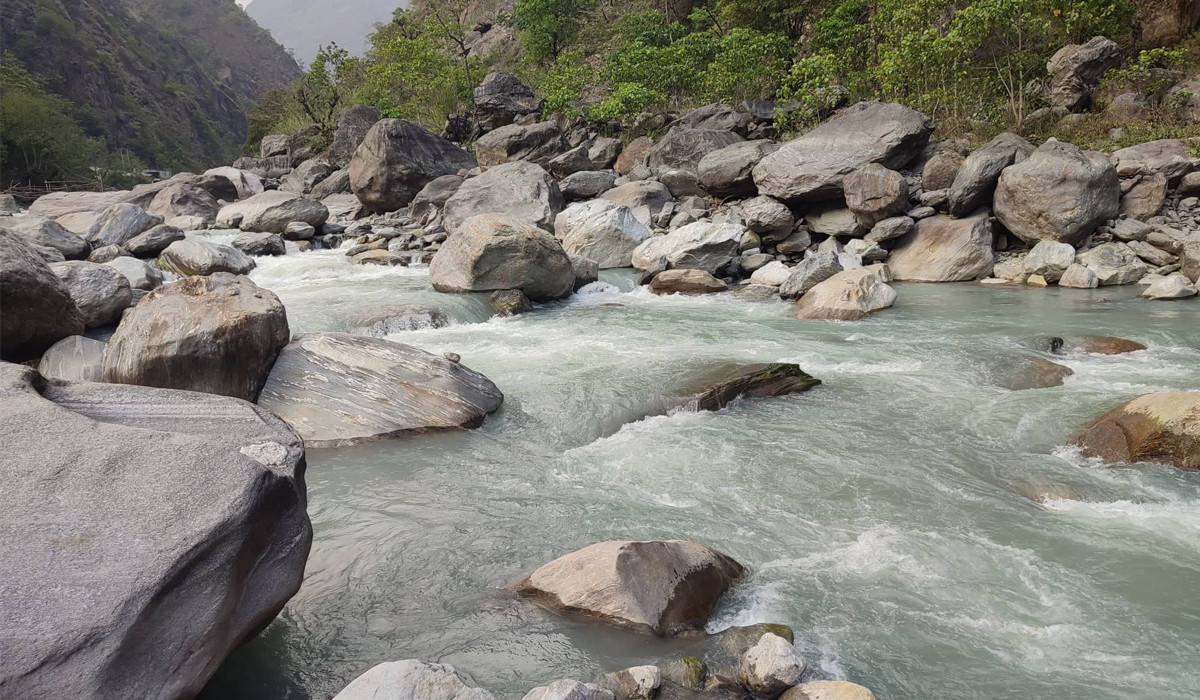 सोलुखुम्बुमा मिडल इन्खु जलविद्युत् आयोजना निर्माण हुने