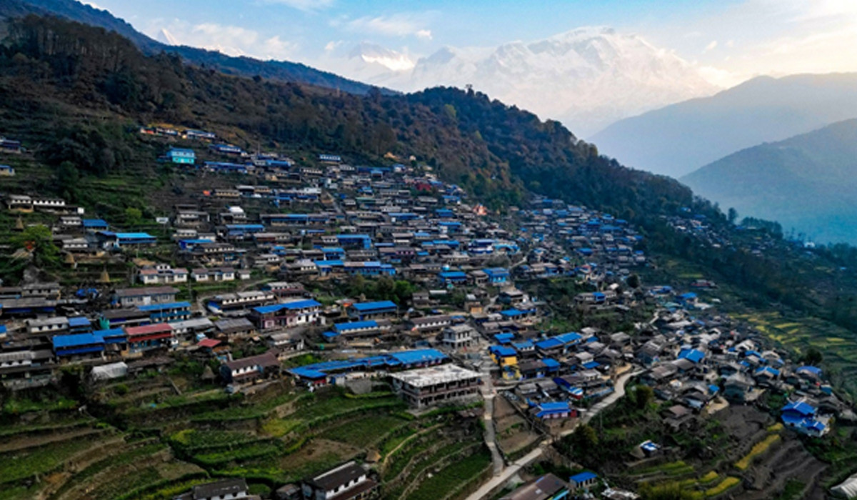 यता हेर्‍यो सिक्लेस, उता हेर्‍यो ताङतिङ