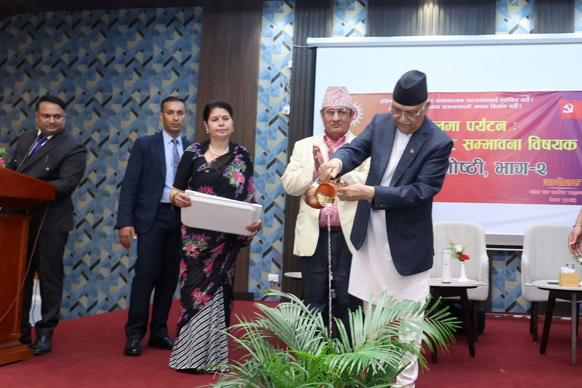नेपालमा धेरैभन्दा धेरै विदेशी पर्यटक ल्याउन प्रभावकारी प्रचारप्रसार गर्न प्रधानमन्त्री ओलीको आग्रह