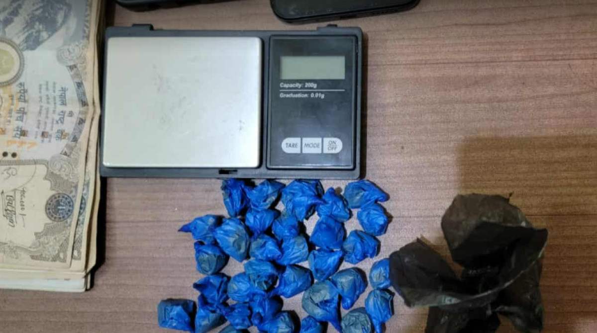 बानेश्वरबाट ब्राउन सुगरसहित दुई युवक सशस्त्र प्रहरीको नियन्त्रणमा