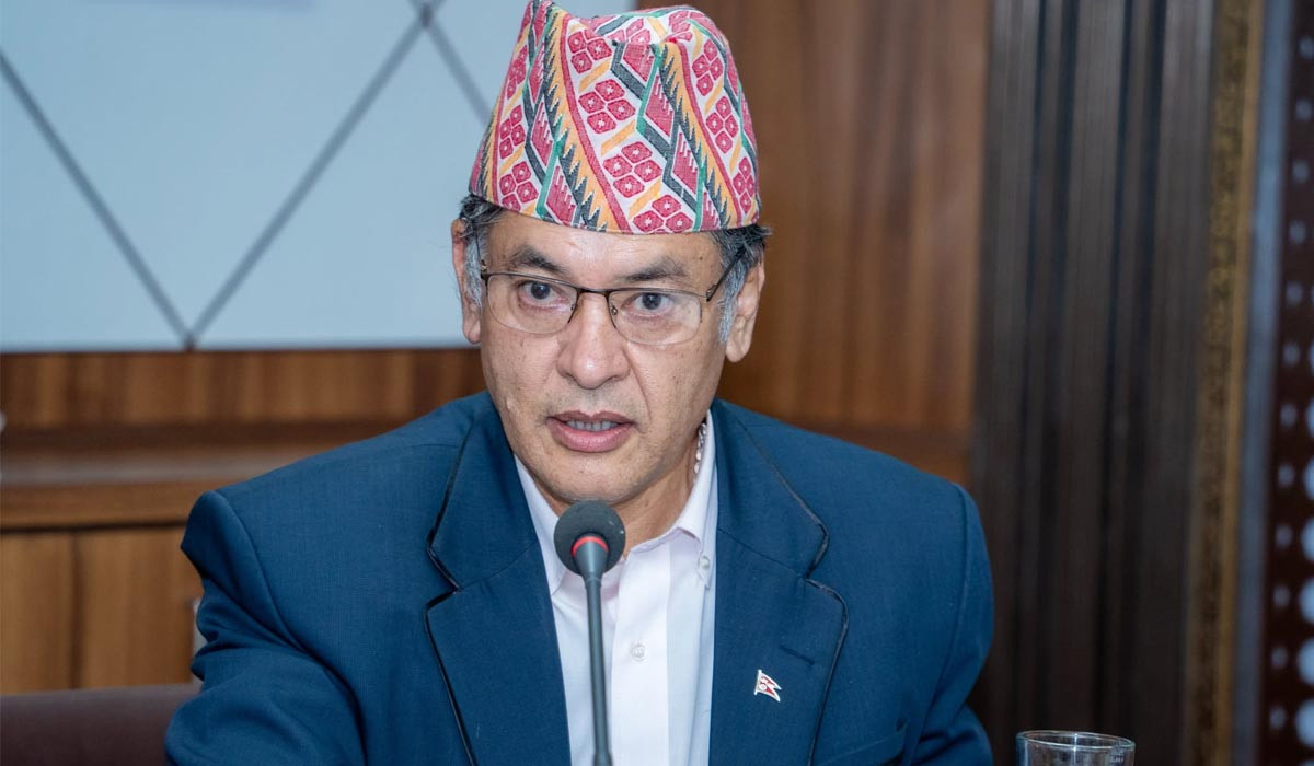 सरकारले राम्रो मनसायले सरुवा गरेको भए सहयोग गर्छु : हितेन्द्रदेव