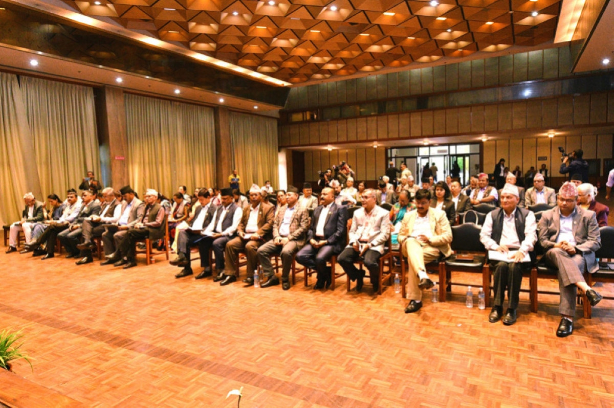 एमालेले बोलायो विघटित प्रतिनिधिसभाका सांसदहरूको बैठक
