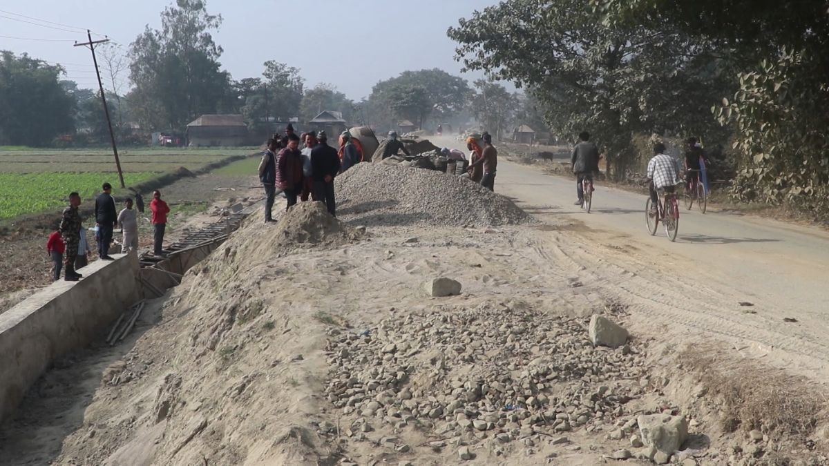 हुलाकी राजमार्ग : मोरङको रतुवा–केशलिया सडक खण्डको ठेक्का तोडियो