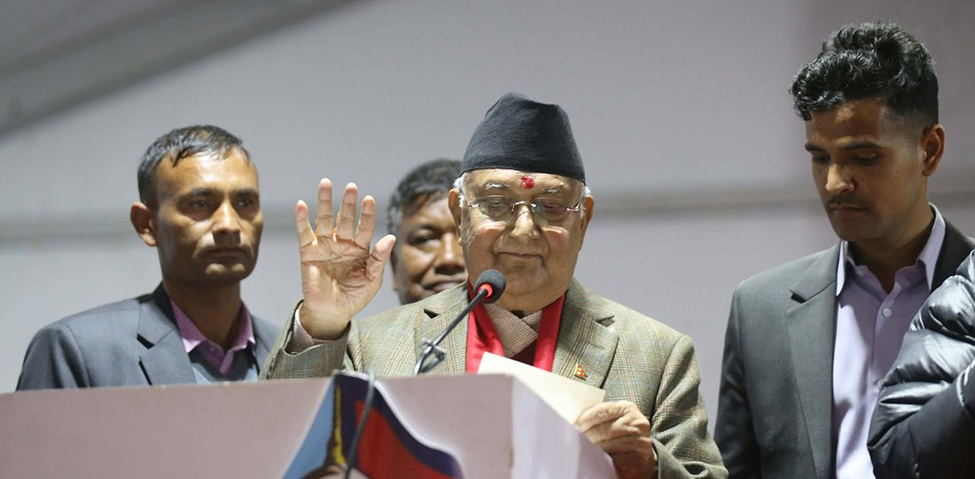 अध्यक्षमा निर्वाचित ओलीले तेस्रो कार्यकालका लागि शपथ लिए