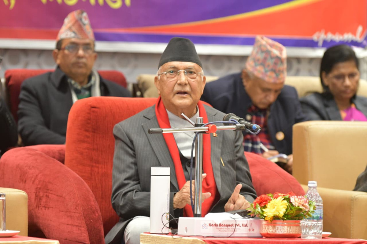 आन्तरिक असन्तुष्टि मिडियामा नपुर्‍याउन ओलीको निर्देशन