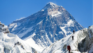 यस वर्ष हिमाल आरोहणका लागि एक हजार १८१ जनाले लिए अनुमति