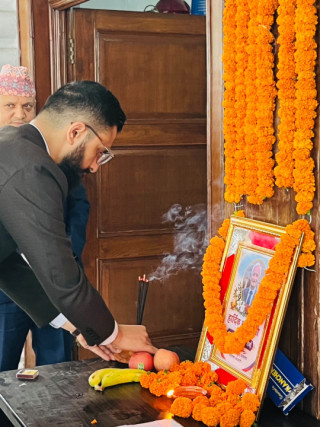 केयूका संस्थापक उपकुलपति सुरेशराज शर्माको राजकीय सम्मानसहित अन्त्येष्टि